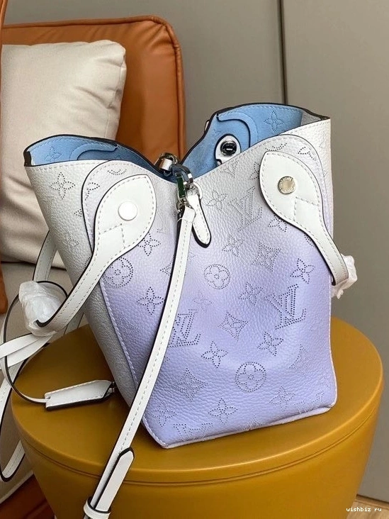 WIS LOUIS VUITTON PM HINA 0709